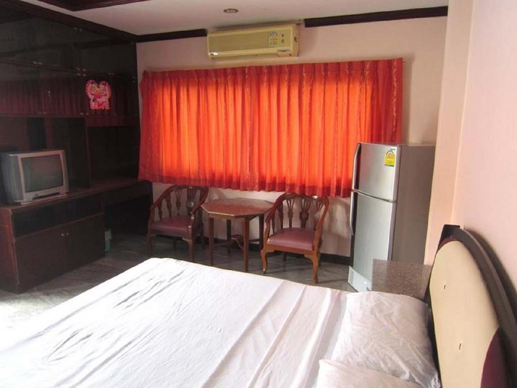 Aa Guesthouse Pattaya Bagian luar foto