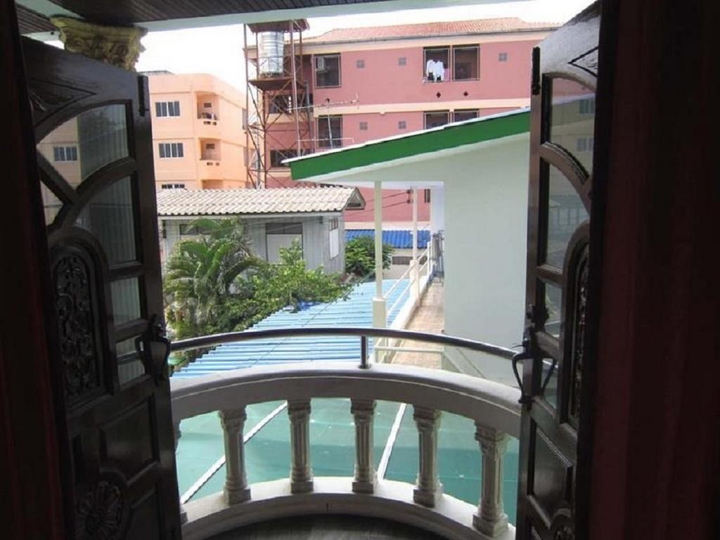 Aa Guesthouse Pattaya Bagian luar foto